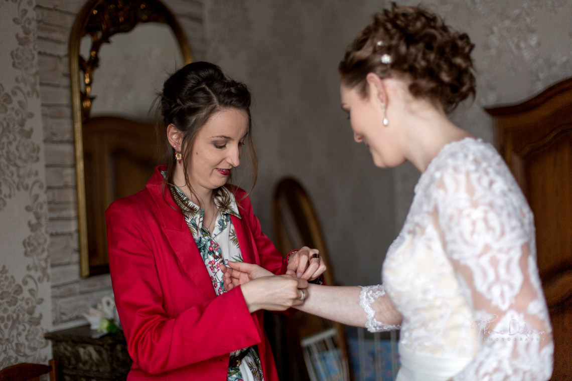 Préparatifs de la mariée à l'abbaye de Trois Fontaine - Haute Marne