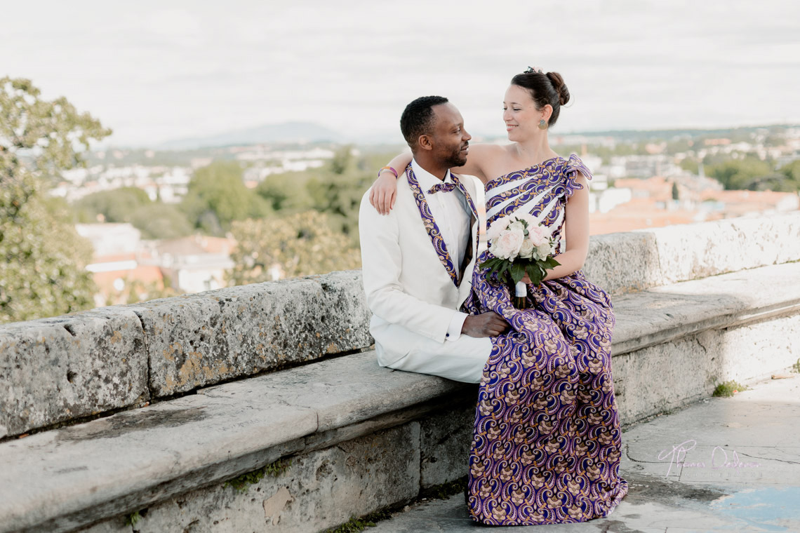 Séance photo de couple sur les hauteurs de montpellier